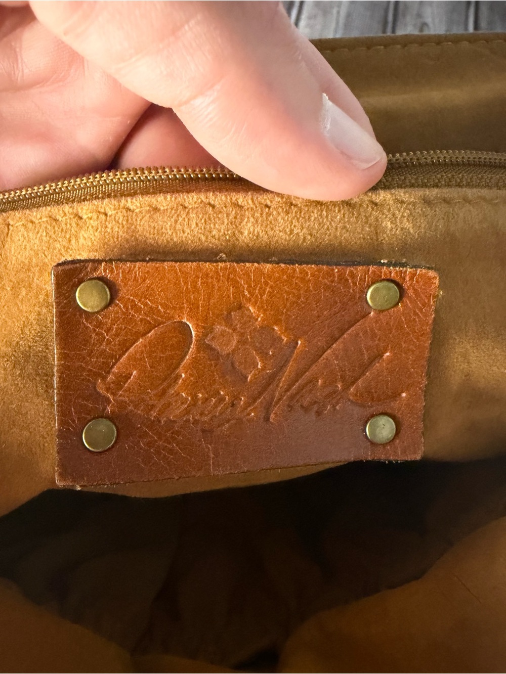 Patricia Nash Beige Tooled Floral Leather Crossbody - Picture 5 of 8